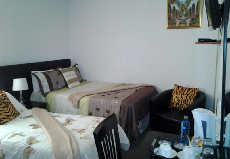 Moshitametsi Guesthouse Kempton Park Exterior photo